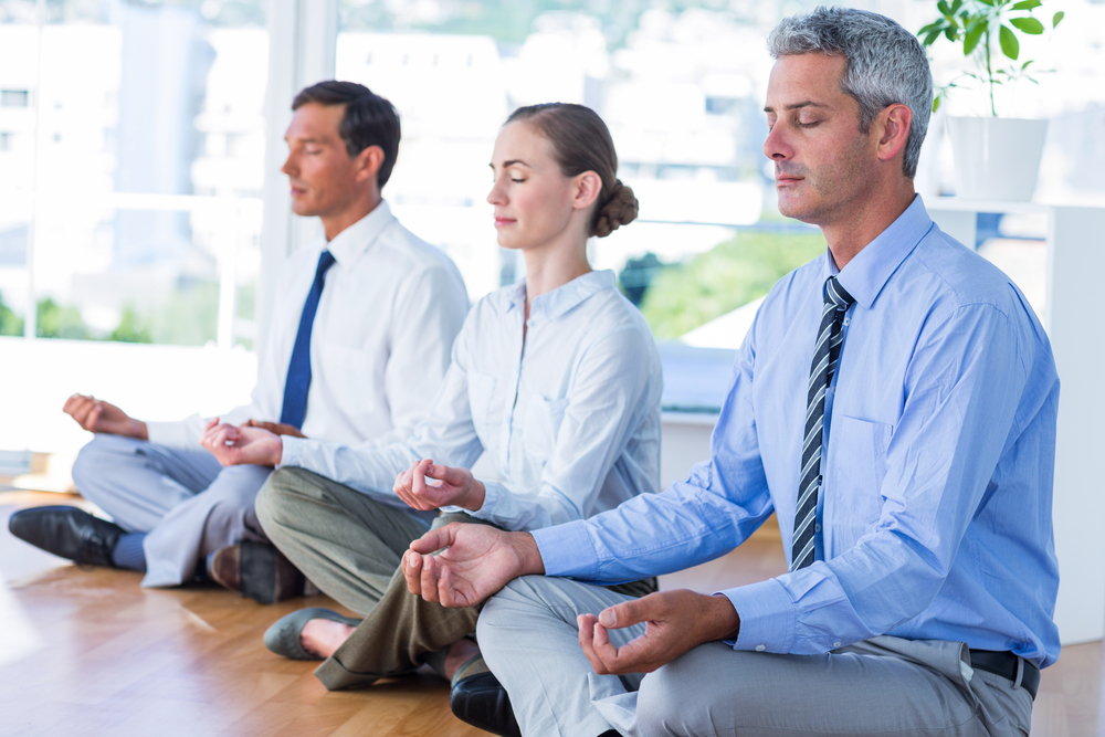 shutterstock_298707494 Happy & Mindful at Work